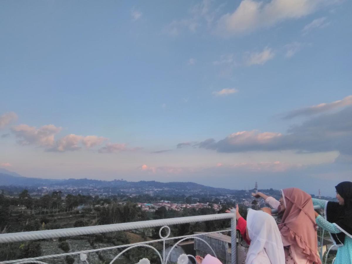 Syariah Runia Villa Lembang Luaran gambar